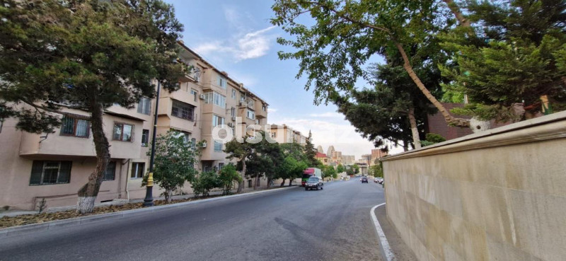 4 otaq 70 m² köhnə tikili satış, Yasamal r., Bakı ş. / şəkil 1 / 18